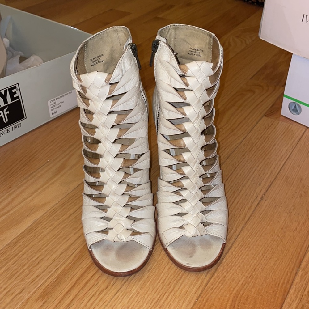 Frye zip up heeled boots - Picture 2 of 6